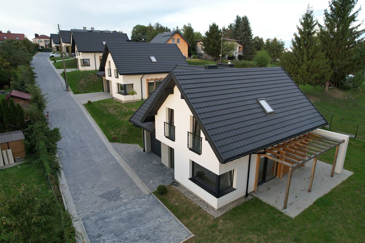 Jarowa House - Widok na osiedle